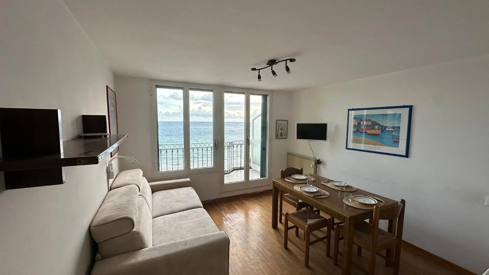 Apartment Bellavista Appartamento Sul Mare Alassio Italy