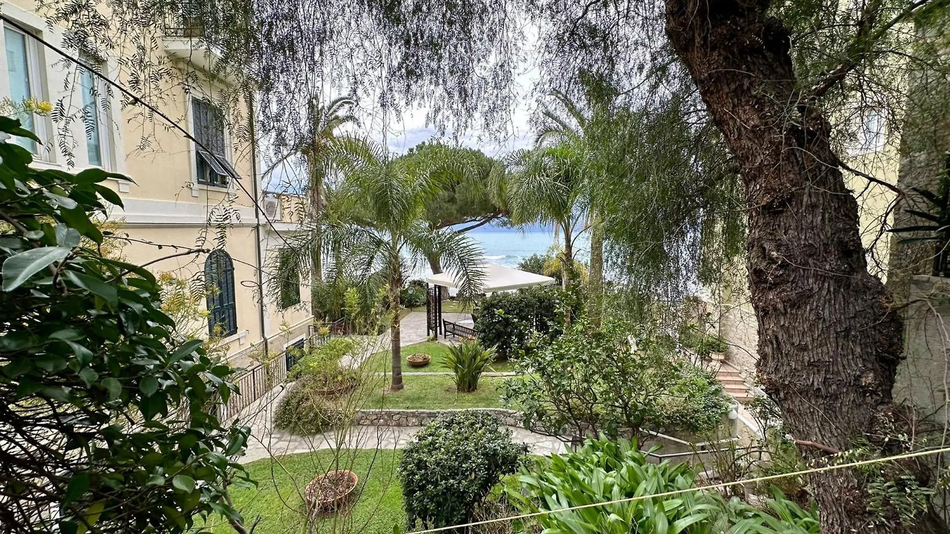 Bellavista Appartamento Sul Mare Alassio 0*,  Italy